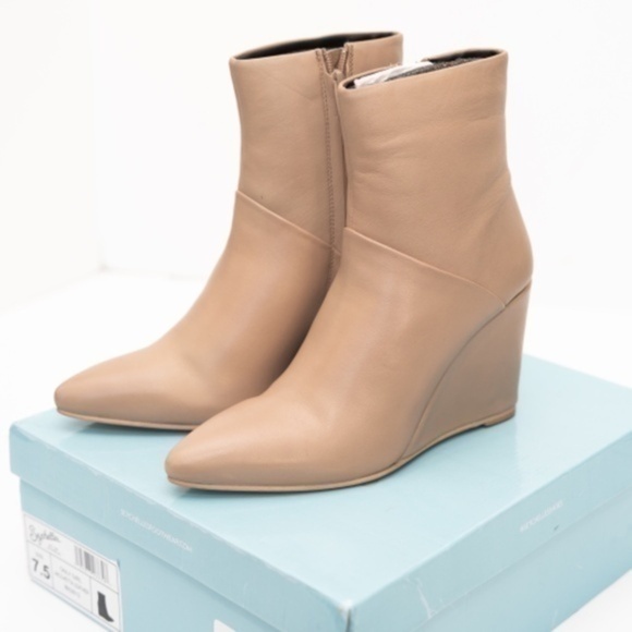 Seychelles. Only Girl Boot. - Picture 1 of 14